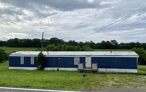 2016 E Union Valley Rd, Seymour, TN 37865