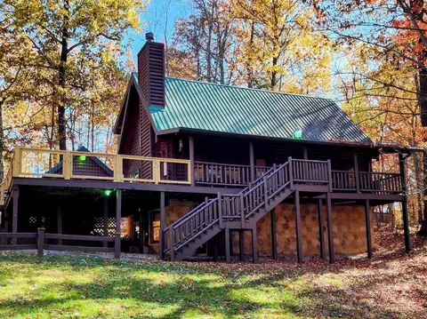 1024 Elm Cir, Sevierville, TN 37876