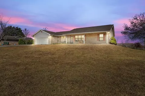 1436 Broadview Cir, Sevierville, TN 37876