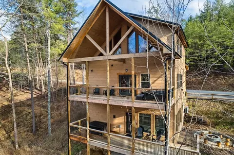 1535 Bluff Ridge Rd, Sevierville, TN 37876