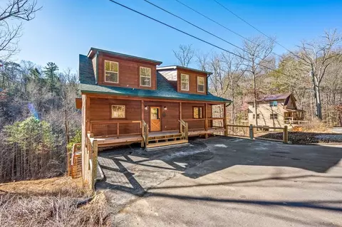 1581 Bear Valley Rd, Sevierville, TN 37876