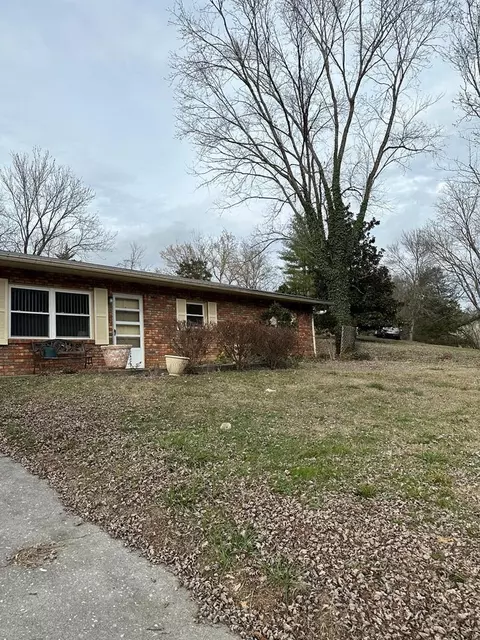 400 Allensville Rd, Sevierville, TN 37876
