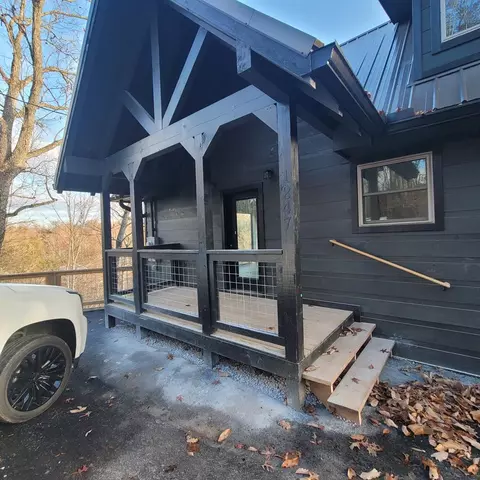 1847 Beach Front Dr, Sevierville, TN 37876