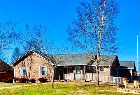 1915 Brunswick Dr, Maryville, TN 37803