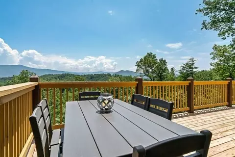 4428 Stackstone Rd, Sevierville, TN 37862 photo 3