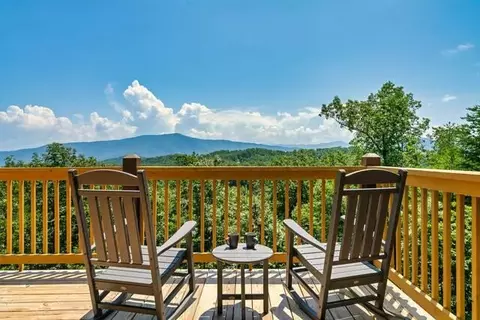 4428 Stackstone Rd, Sevierville, TN 37862 photo 4
