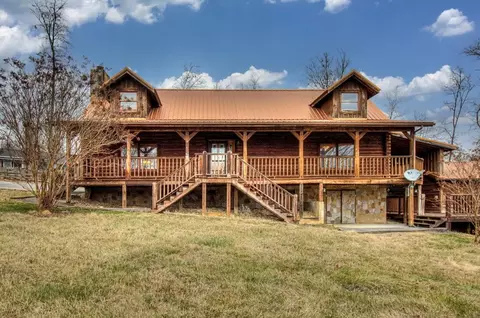 965 Hidden Harbor Ln, Sevierville, TN 37876