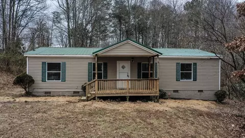 226 Mountain Meadows Dr, New Market, TN 37820