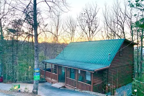 914 E Fir St, Sevierville, TN 37876