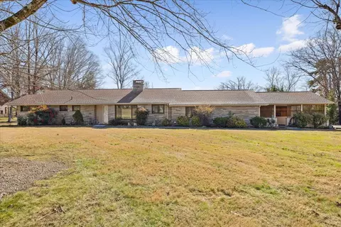 1317 Millwood Dr, Sevierville, TN 37862