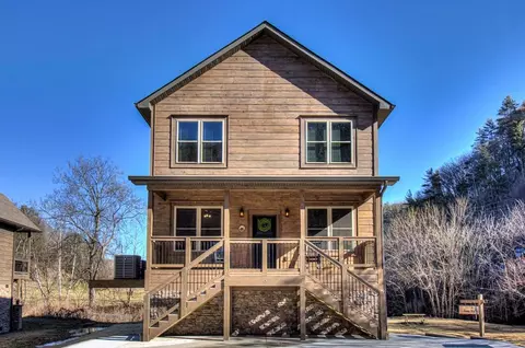 3106 Cherokee Valley Dr, Sevierville, TN 37862