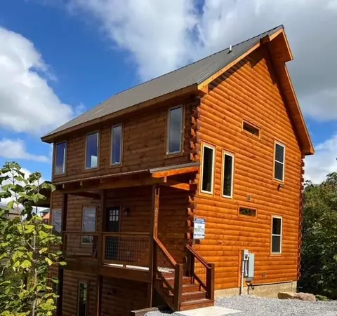 2113 Paradise View Way, Sevierville, TN 37876
