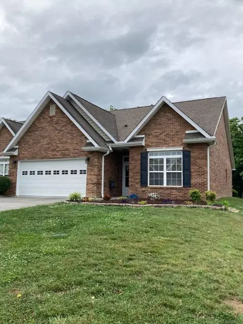 162 River Garden Ct, Sevierville, TN 37862