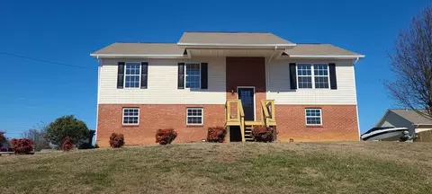 530 Joshua Dr, Dandridge, TN 37725