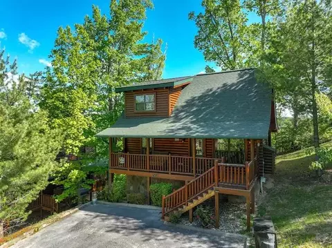 1671 Mountain Lodge Way, Pigeon Forge, TN 37862