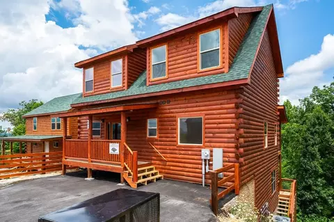 682 Stockton Dr, Sevierville, TN 37876
