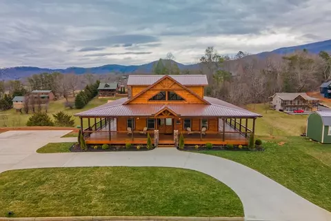 3450 Cove Meadows Dr, Sevierville, TN 37862
