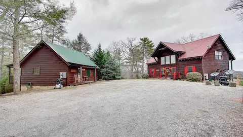 4137 Watson Ct, Pigeon Forge, TN 37863