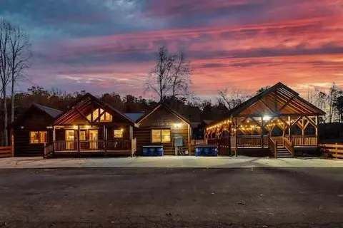 2712 Green Mtn, Sevierville, TN 37876