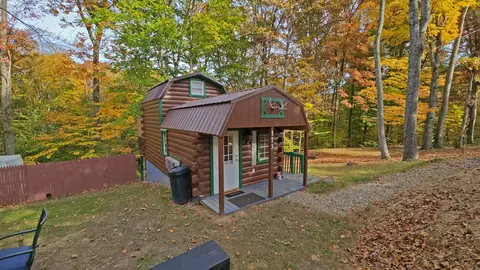173 Hilltop Dr, Newport, TN 37821