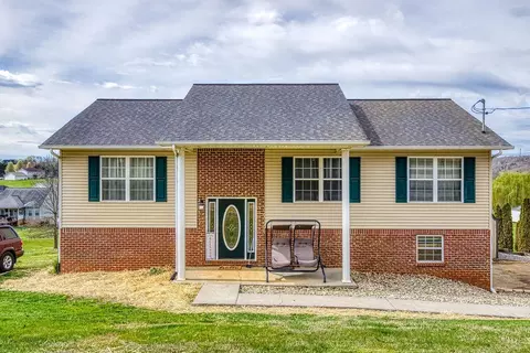 1783 Sand Plant Rd, Sevierville, TN 37876