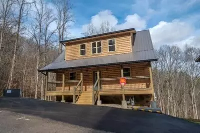 3292 Pine Peak Way, Sevierville, TN 37862