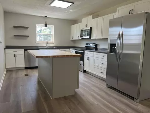 Kitchen - 654 Dogwood Ln, Talbott, TN 37877 photo 1 of 2