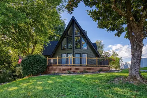 372 Grandview Dr, Kodak, TN 37764
