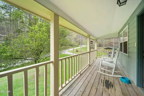 1307 Ash Dr, Sevierville, TN 37876