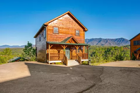 783 Park Vista Way, Gatlinburg, TN 37738