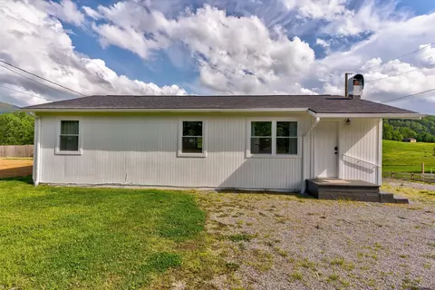 3989 Wears Valley Rd, Sevierville, TN 37862