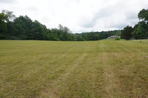 lot4 R-2 Parkview Dr, Dandridge, TN 37725
