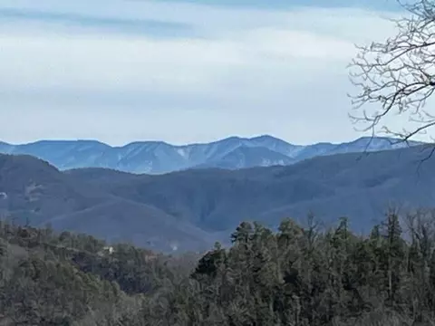 - Overholt Trail, Sevierville, TN 37862