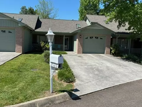 2020 Locarno Dr, Knoxville, TN 37914