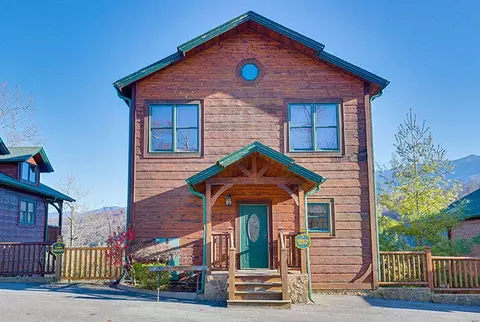 636 Park Vista Way, Gatlinburg, TN 37738