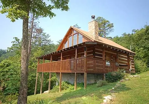 Undisclosed, Sevierville, TN