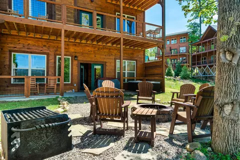 1211 Briar Patch Ln, Gatlinburg, TN 37738