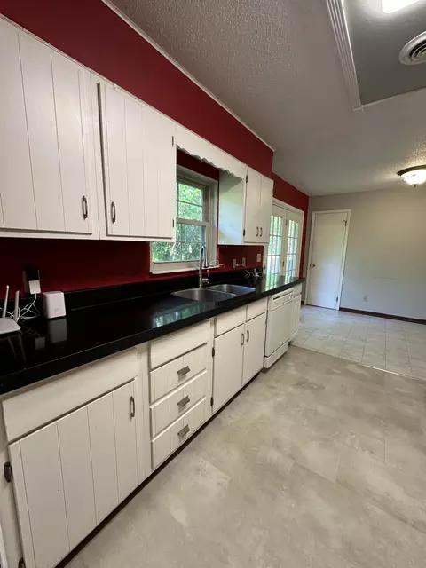 125 E Loop Rd, Sevierville, TN 37862 photo 9