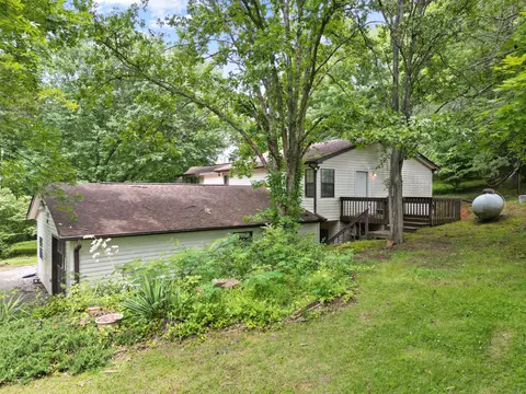819 Dudley Dr, Sevierville, TN 37876
