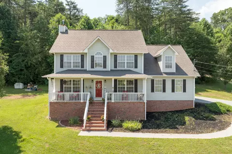 1398 Springview Cir, Seymour, TN 37865