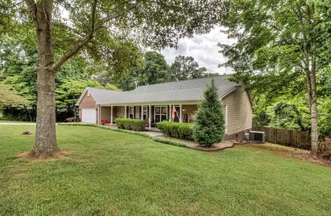 808 Pioneer Drive Dr, Seymour, TN 37865