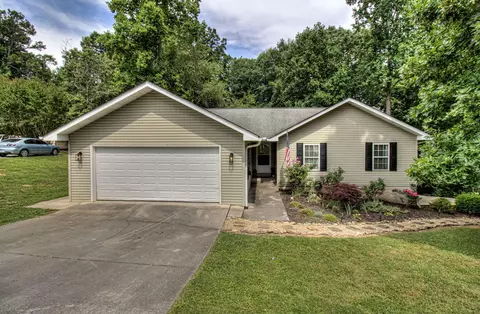 736 Hinkle Estates Dr, Seymour, TN 37865