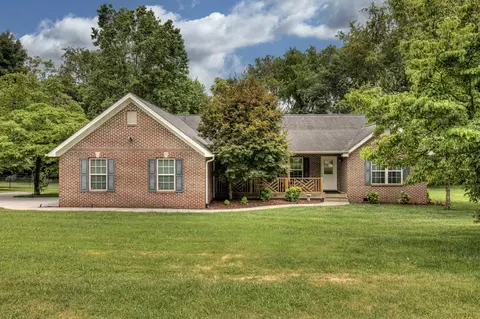 2726 Ashton Ln, Sevierville, TN 37876