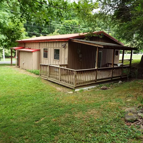 4408 Indian Camp Creek Rd, Cosby, TN 37722