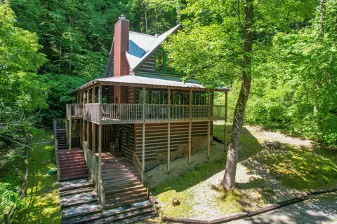3533 Wolf Way, Sevierville, TN 37862