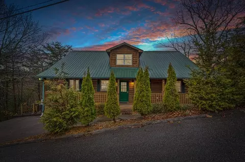 2531 Raccoon Hollow Way, Sevierville, TN 37862