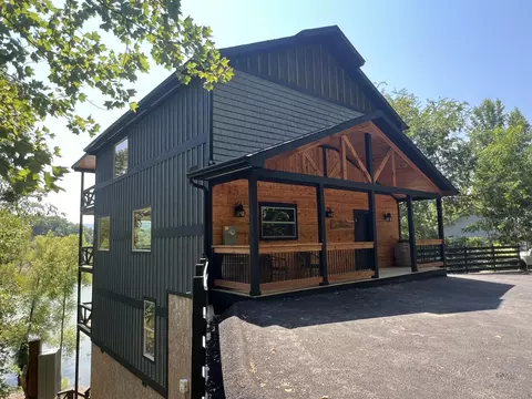 915 Sanctuary Shores Way, Sevierville, TN 37876