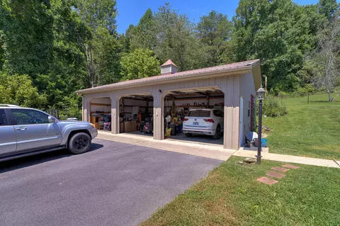 286 Oss Williams Rd, Limestone, TN 37681 photo 3