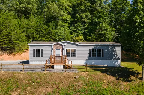 2061 Upper Middle Creek Rd, Sevierville, TN 37876