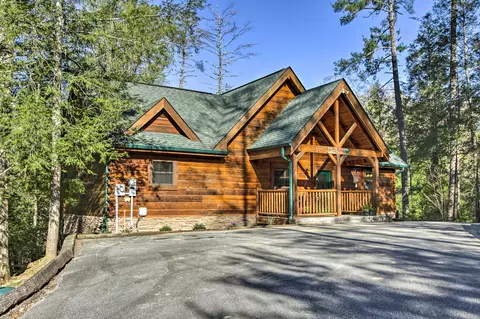2609 Bear Crossing Way, Sevierville, TN 37862